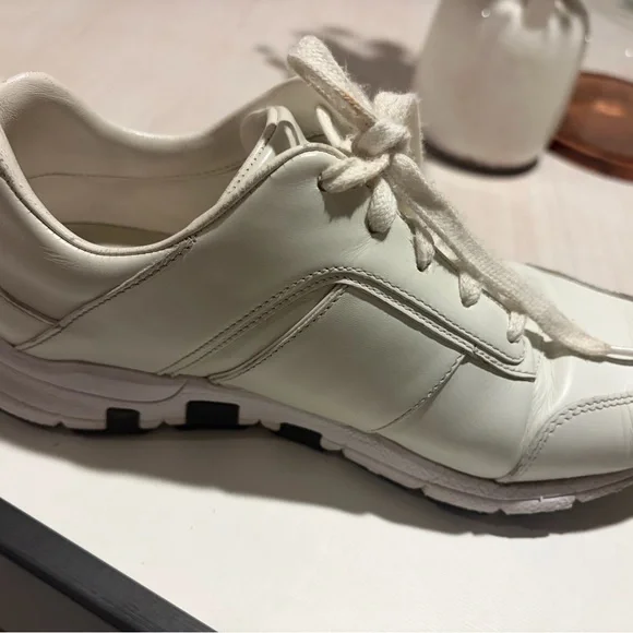 Gucci Cream White Shoes and Satin Dust Bag - Picture 8 of 10